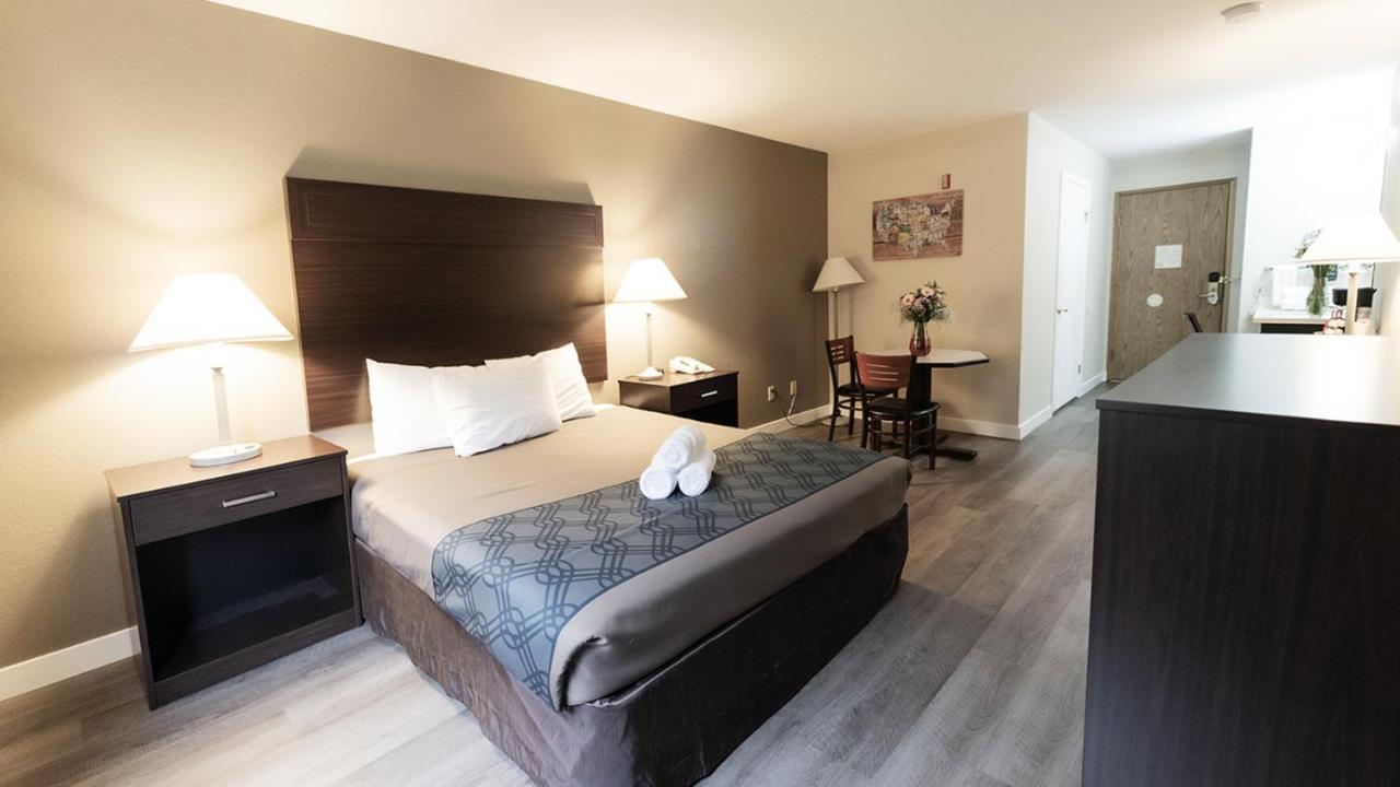 Ocean Star Inn 塞奎姆 外观 照片